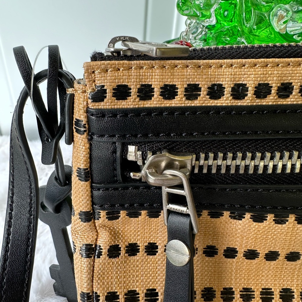FOSSIL Dawson Fabric Crossbody light tan polka dot bohemian adjustable purse - Picture 3 of 7